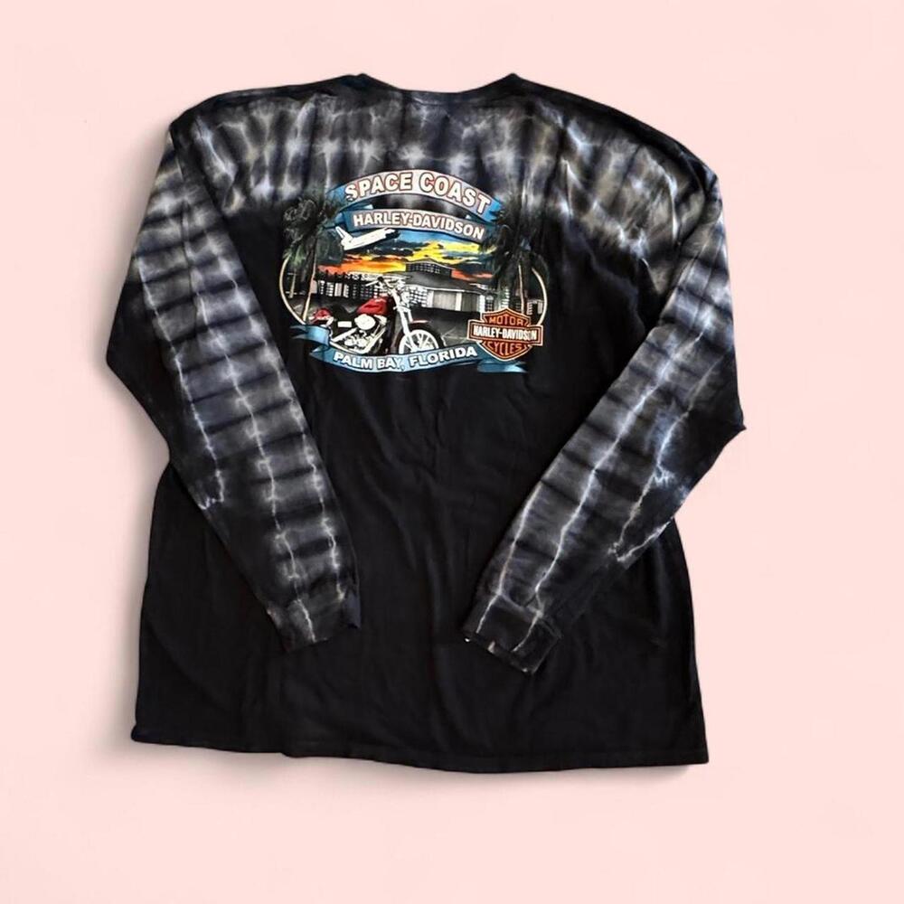 Harley Davidson Men's Black and Navy Tshirt - Picture 2 of 5